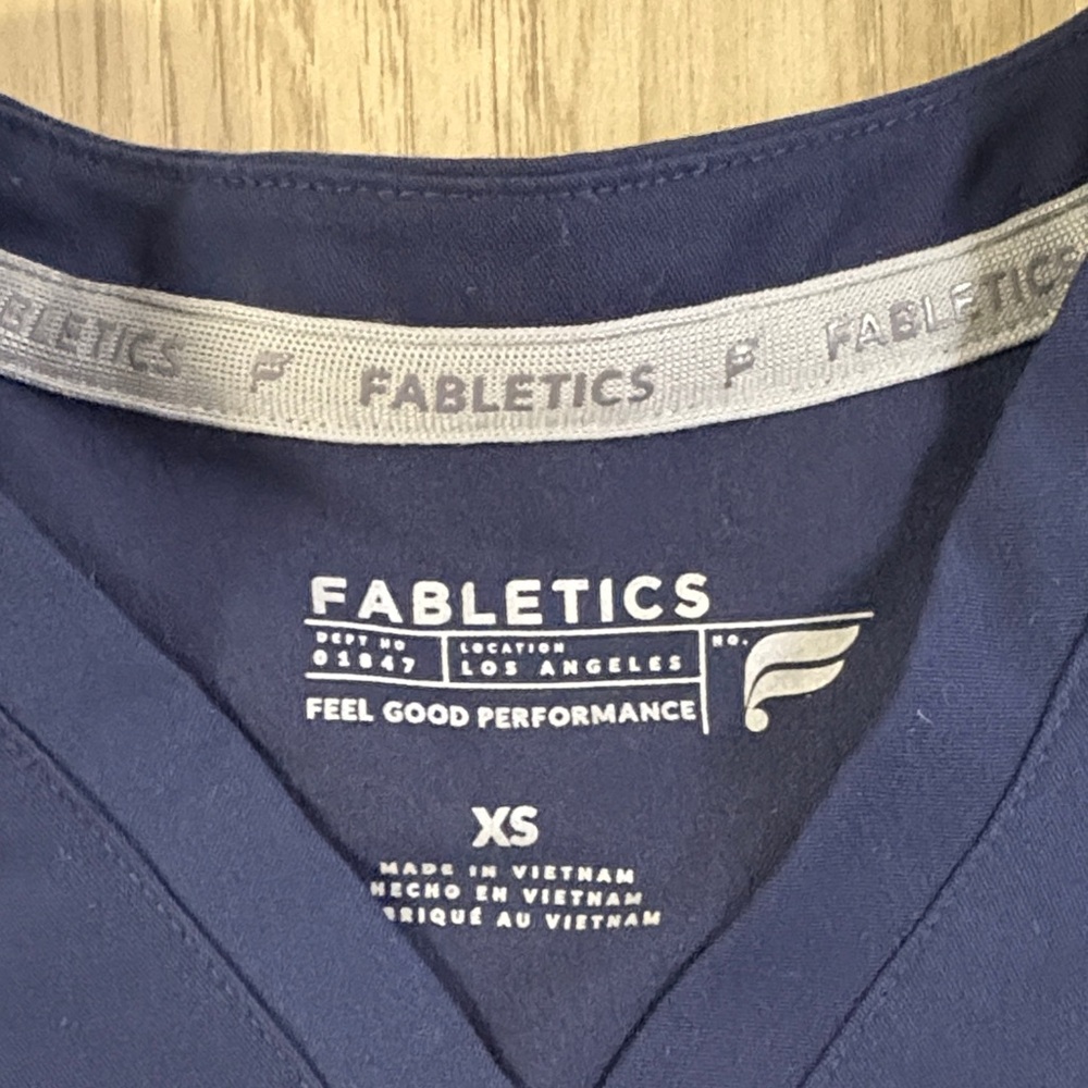 Fabletics Scrub Top - Picture 2 of 4